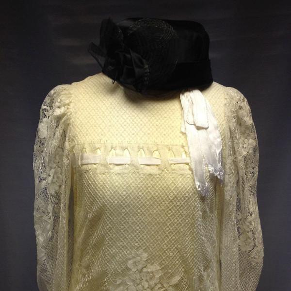 1920s Cream Dress