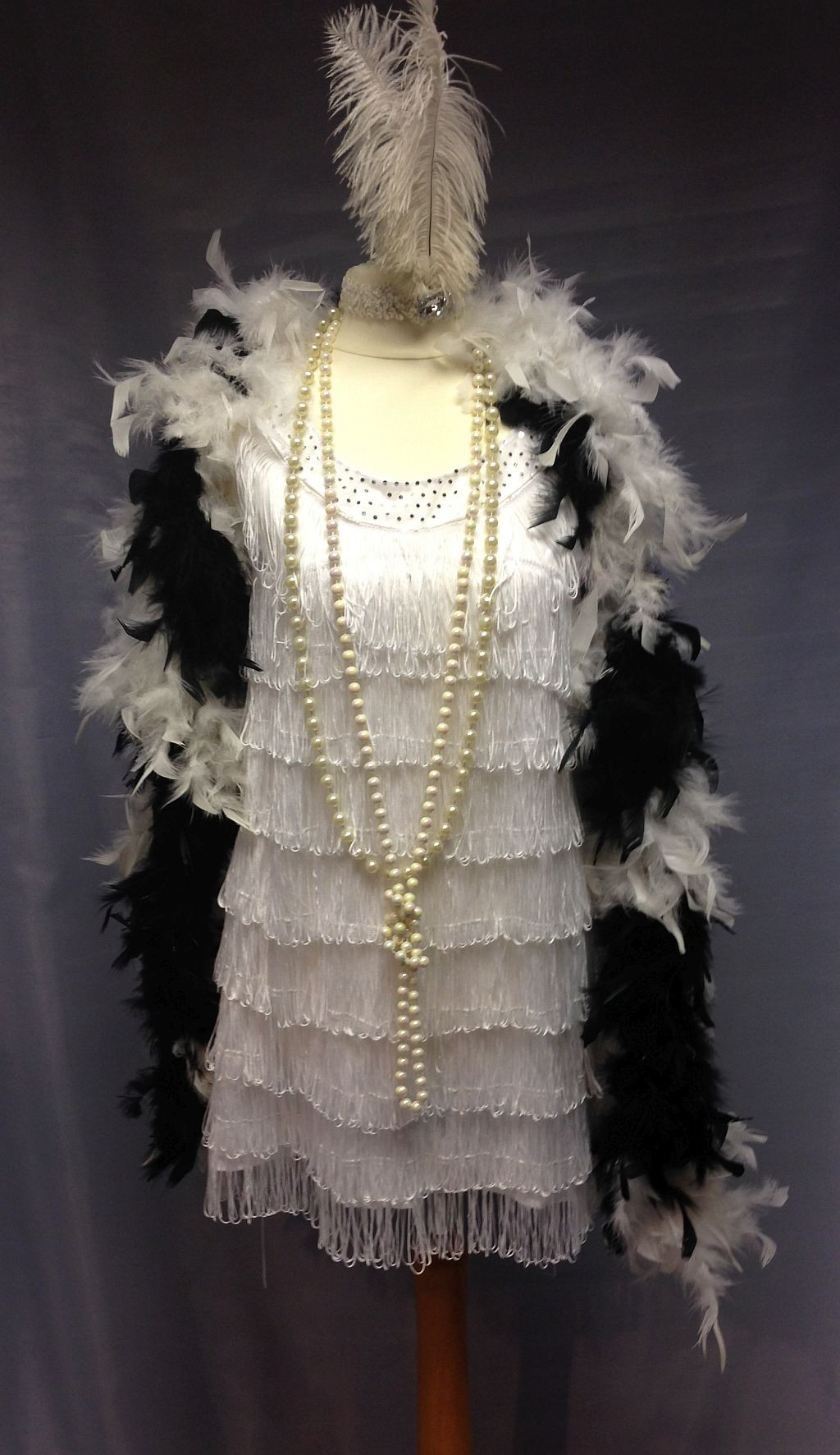 1920s Flapper Girl (White)
