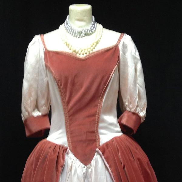 Tudor Lady (Pale Pink)