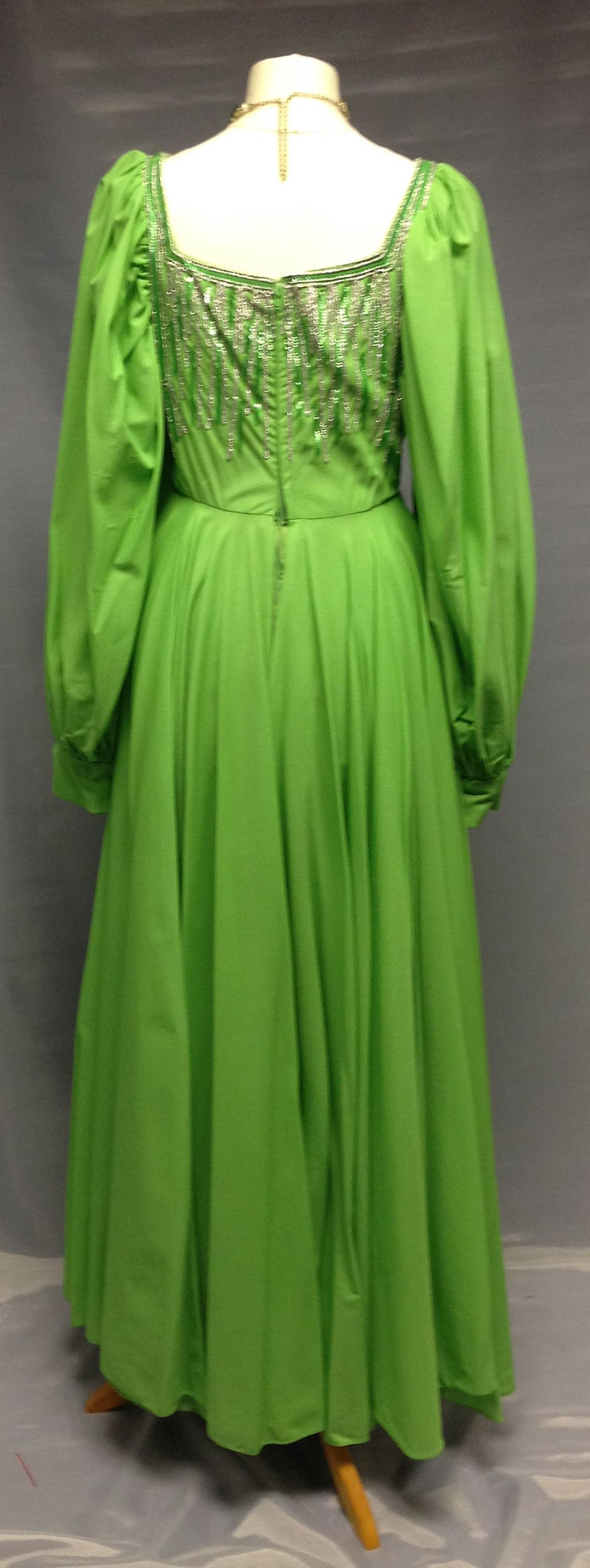 1940s Hollywood Glamour (Green)